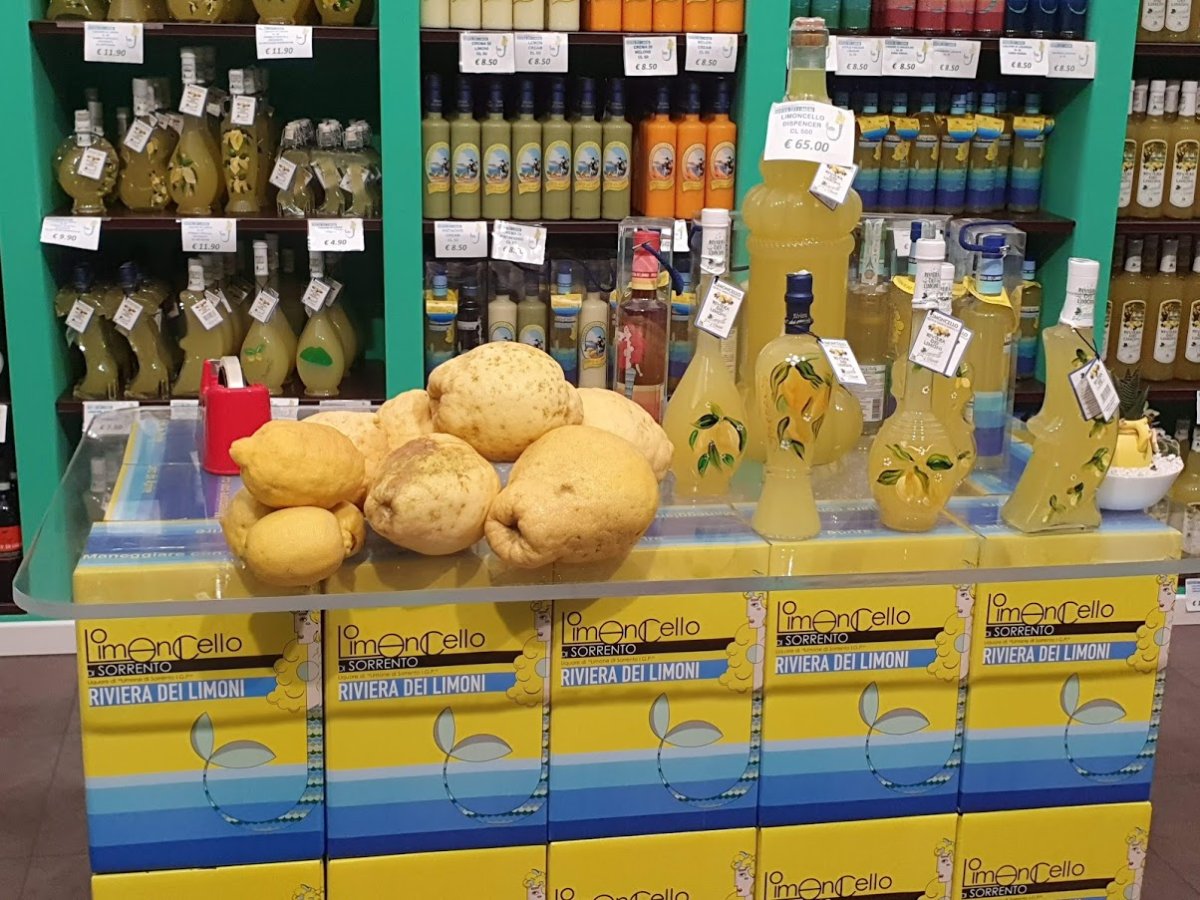 Limoni Di Sorrento